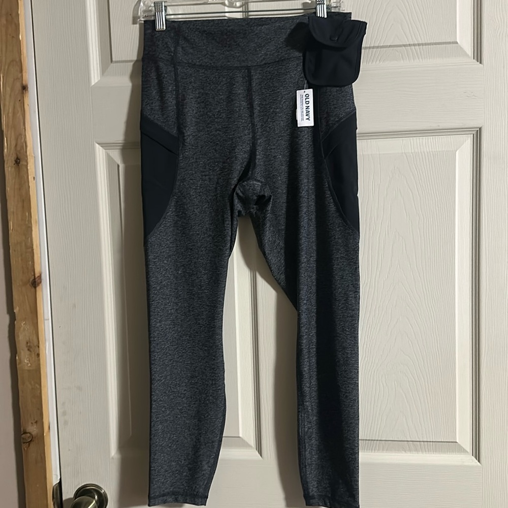 OLD NAVY CLOUD+ HIKE LEGGING: GRAY/BLACK: NEW WITH TAGS: SIZE L
